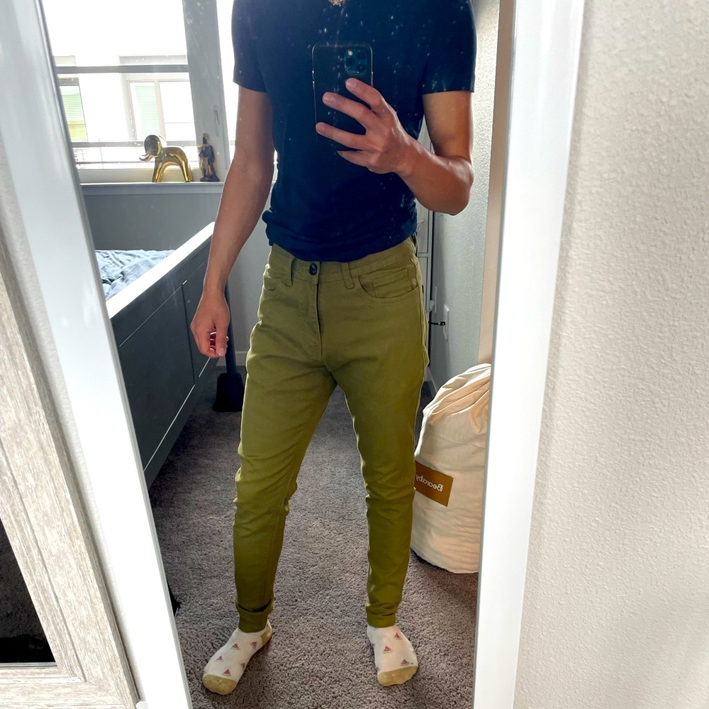 Size 28 Mens Green Skinny Jeans.
